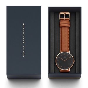 Daniel Wellington 40mm watch.